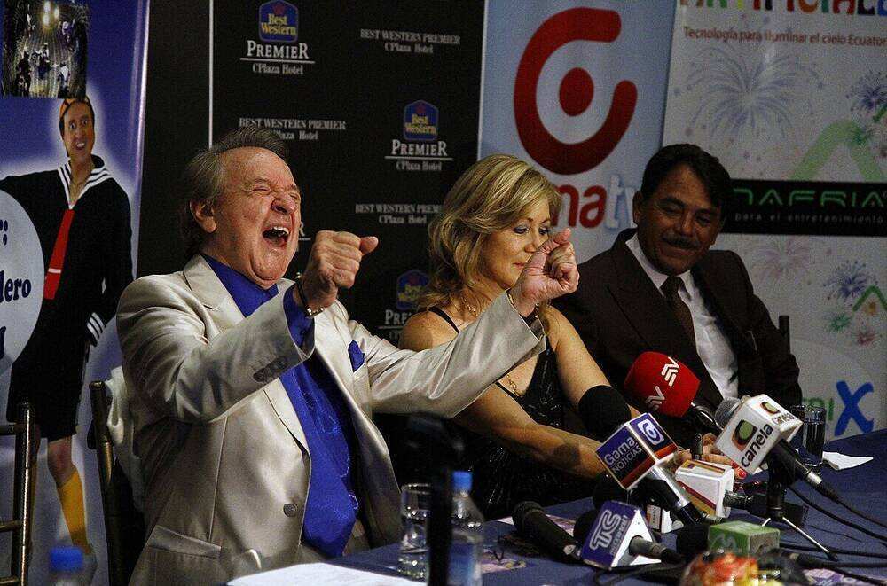 Carlos Villagrán interactuando con el público durante El Circo de Kiko