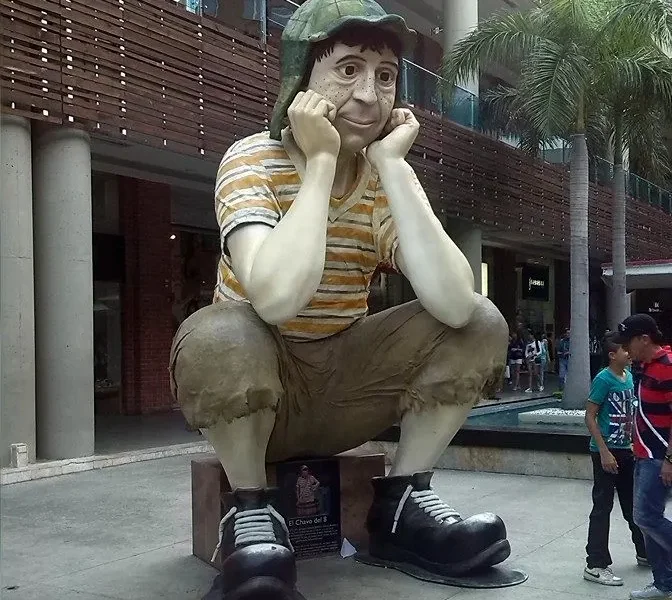 El Collar de Quico: Historia del Icónico Traje de Carlos Villagrán